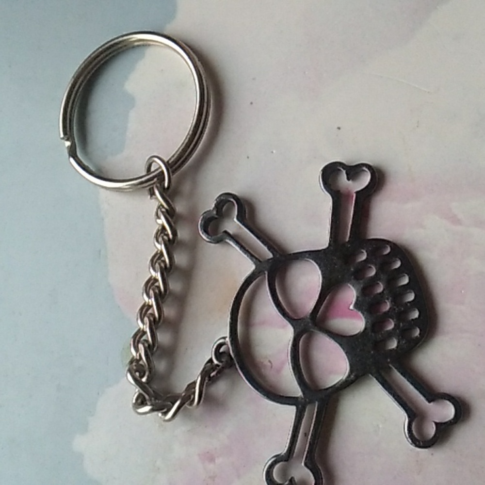 Gothic Skull Keychain